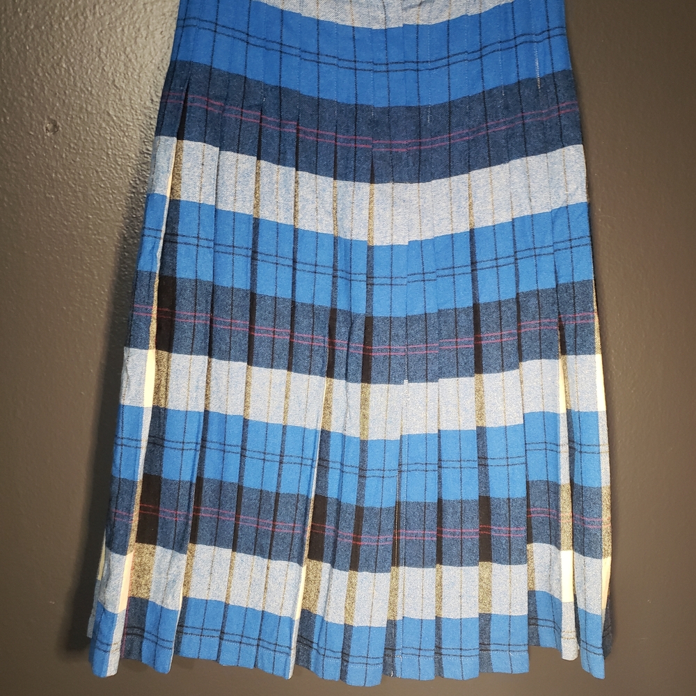 23. Vintage 1950s Elegant Reversable Pleated Blue and Black Plaid A-Line Skirt